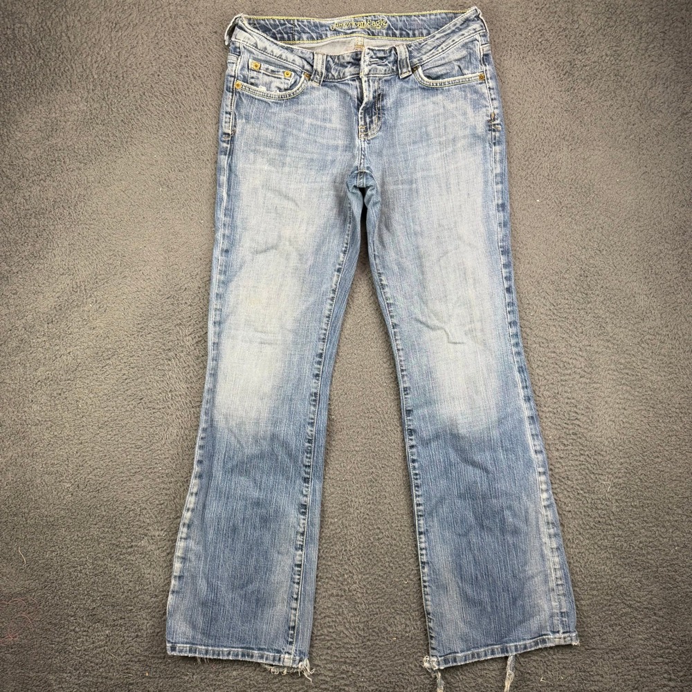 American Eagle Boyfriend 77 Jeans Womens 6 Light Wash Distressed Low Rise Denim